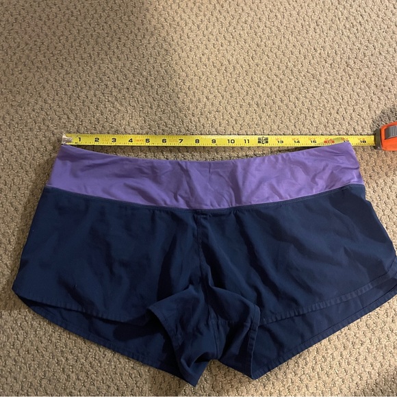 Lululemon size 10 navy and purple shorts 2” inseam - Picture 5 of 5